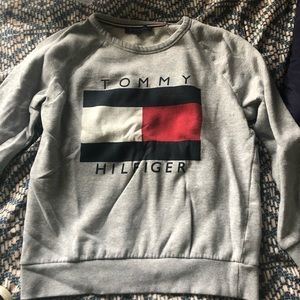women’s tommy hilfiger crew neck